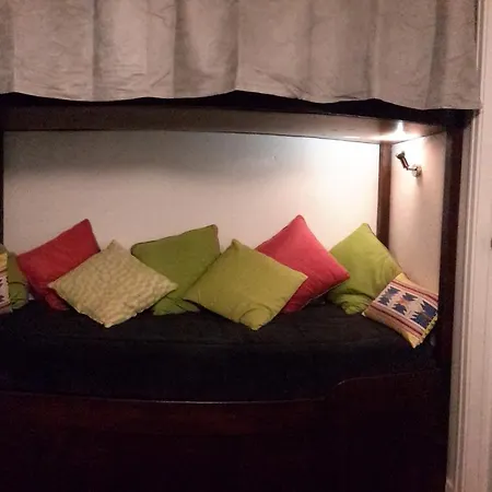 托雷马尔公寓 公寓 *